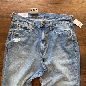 NWT Gap loose high rise distressed jeans size 30 10r
